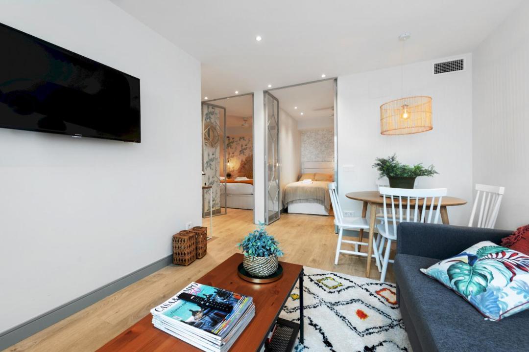 2 Bedrooms 1 Bathroom Furnished - Justicia - Executive Style - Mintystay Мадрид Экстерьер фото